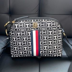 Tommy Hilfiger Purse
